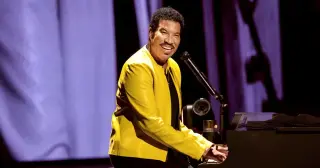Lionel Richie Halts Tour After AFib Procedure, Las Vegas Residency Status Uncertain