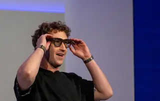 Meta’s AI Glasses Tighten Privacy: Recording Now Halts When Light Is Covered