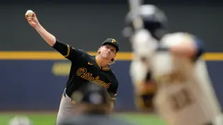 May’s Brewers debut fuels 5-2 win over Pirates