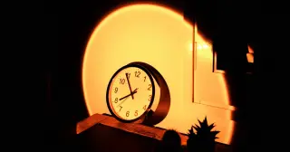 House backs permanent daylight saving time, sends bill to Senate