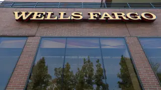 HUD probes Wells Fargo for race-based lending, sparking legal and political clash