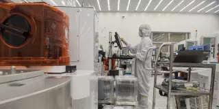 Applied Materials Reports Solid Q3, but Outlook Fails to Dazzle