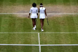 Williams Sisters End Wimbledon Doubles Run After Serena Withdraws with Knee Issue