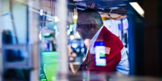 Pasqal Debuts in US as PayPal Slumps, Tech Stocks Wobble