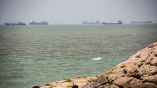 U.S. pressures Iran to drop tolls as Doha resumes talks over Hormuz Strait