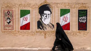 Iran's public executions escalate crackdown on protesters