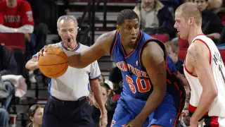 Former Knicks No. 9 Pick Michael Sweetney Dies at 43