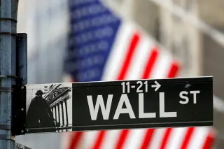 BofA Survey: Fund Managers Need 5.9% Yields to Rotate from Stocks to Bonds