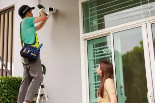 One Visible Camera Can Deter Burglars, Studies Find