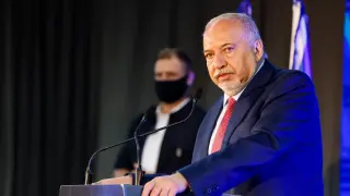 Liberman Isolates from Opposition Bloc, Waits for Potential Netanyahu-Eisenkot Deal
