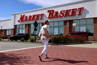 Market Basket cabaret heads to Boston