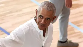 Obama pokes fun at gilded Oval Office in promo cameo