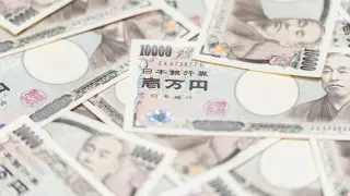 U.S.-Japan Stage Coordinated Yen Intervention to Calm Markets