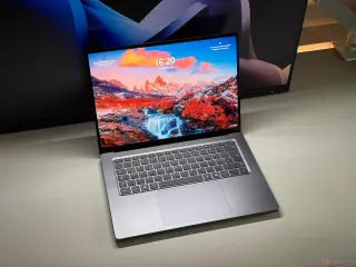 Surface Laptop Ultra: Premium Hardware, Flawed Execution