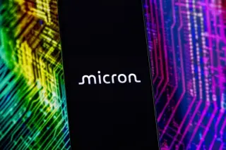 Micron Breaks Key Support, Downside Risk Builds