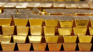Sanctions steer Russian gold through Hong Kong toward China