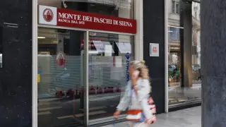 Intesa Prepares Bid for Monte dei Paschi to Disrupt BPM Merger