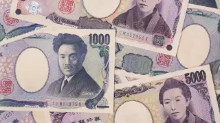 Yen Rally Fades as Yield Gap Undermines Intervention