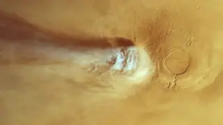 Mars Cloud Mystery Solved by 'Impossible' Physics