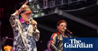 Beach Boys Resume Touring as 85-Year-Old Mike Love Performs Seated Amid Health Concerns