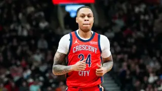 Grizzlies-Pelicans pull off four-player swap centering on Hawkins and Gibson