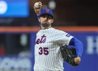 Holmes sidelined long-term as Mets stumble in Subway Series opener