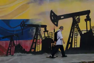US-Venezuela oil deal promises access to vast reserves amid uncertainty