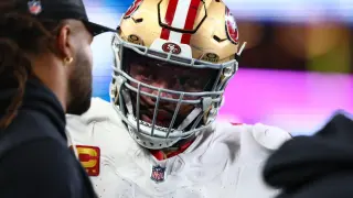Williams stays with SF on two-year, $50M deal