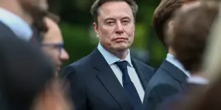 Musk's $3.5 Trillion Tesla-SpaceX Merger Talks Expose Governance and Accountability Concerns