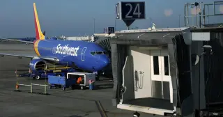 Robot’s oversized battery delays Southwest flight from Oakland to San Diego