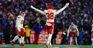 Chiefs bring back L’Jarius Sneed to reinforce their secondary