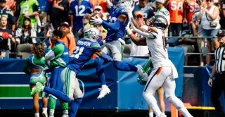 Broncos Edge Seahawks 17-14 in Overtime After Darnold Pick