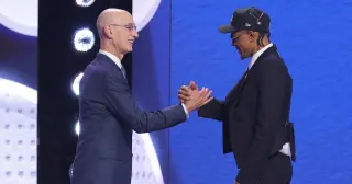Sixers roll the dice on Labaron Philon Jr. at No. 22