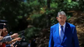 Manchin bets on independents to reshape Congress with a new leadership council