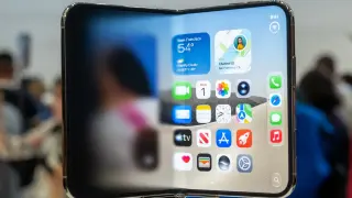 Apple Commits $100M to U.S. Titanium Supplier Amid iPhone Duo Supply Crunch