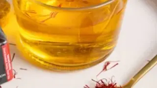 Morning Saffron Water: A Bright Start for Mood, Digestion, and Skin