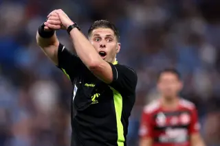 FIFA clears VAR official Shaun Evans over controversial gesture, says it was involuntary