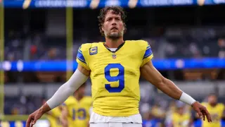 Stafford cracks all-time TD list as Rams seize early 14-0 lead