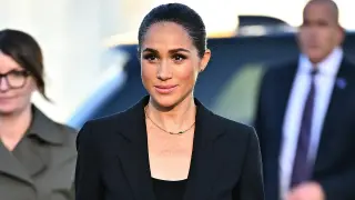 Markle’s Cotswolds Pub Visit With DeGeneres Sparks Debate Over UK Privacy Strategy