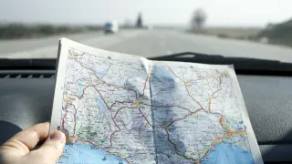 Map-Based Thinking: Learning Local Environments May Protect Your Brain