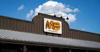 Cracker Barrel to appoint new CEO after logo backlash and sales dip