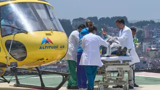 Everest Sherpa Rescued After Weeklong Ordeal, Crawling Toward Base Camp