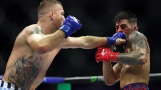 Gaethje Open to Topuria Rematch After Glove-Accusation Drama