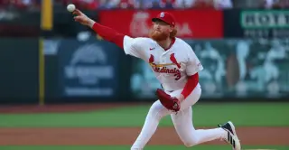 Brewers lean on depth, land two pitching upgrades at deadline