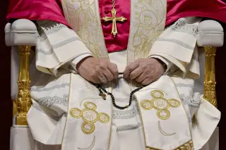 Global Rosary for Peace: Pope Leads Unity Prayer from Vatican Gardens
