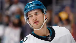 Senators land Eklund from Sharks for 2026 No. 9 pick