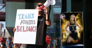 Lynx Coach Wears Trans Kids Belong Shirt, Talks with Cunningham Amid Debate