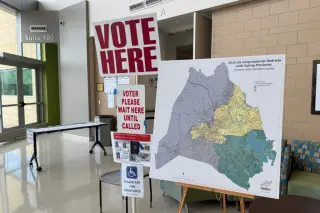 Tennessee Early Voting Surges Amidst Governor's Race and Redistricting Controversy