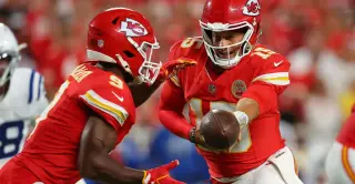 Chiefs Answer Colts’ Opening TD, Take 10-7 Lead After One