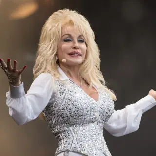 Dolly Parton Estate Severs Security Ties With Nephew Bryan Seaver